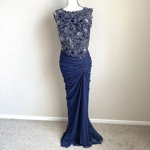 Tadashi Shoji Bodycon Maxi Ruched Dress